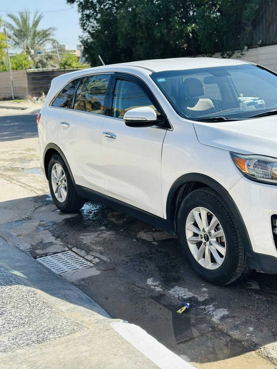 السلام عليكم اخواتي سورنتو مديل 2020 وارد امريكي موصفاته عادية شاشة وكامرة فقط رقمها بغداد سنويا بسمي تحويل مباشر  مكانها بغداد هاذه رقمي *********** بي واتساب اي استفسار اتصل و بل خدمة سعرها 220 وبيها مجال
