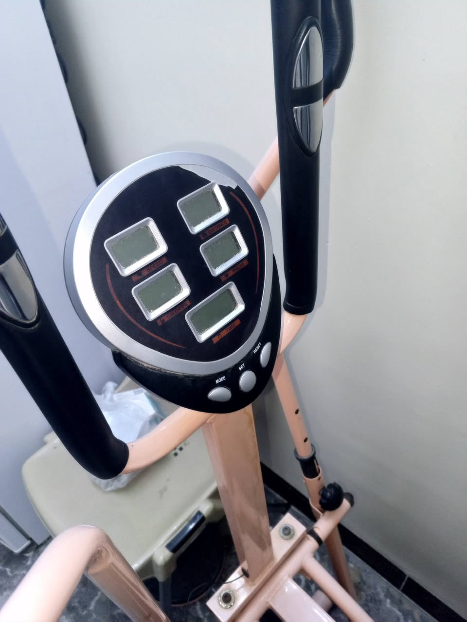 بايسكل رياضه للبيع مستعمل شي قليل السعر 200للستفسار ***********
