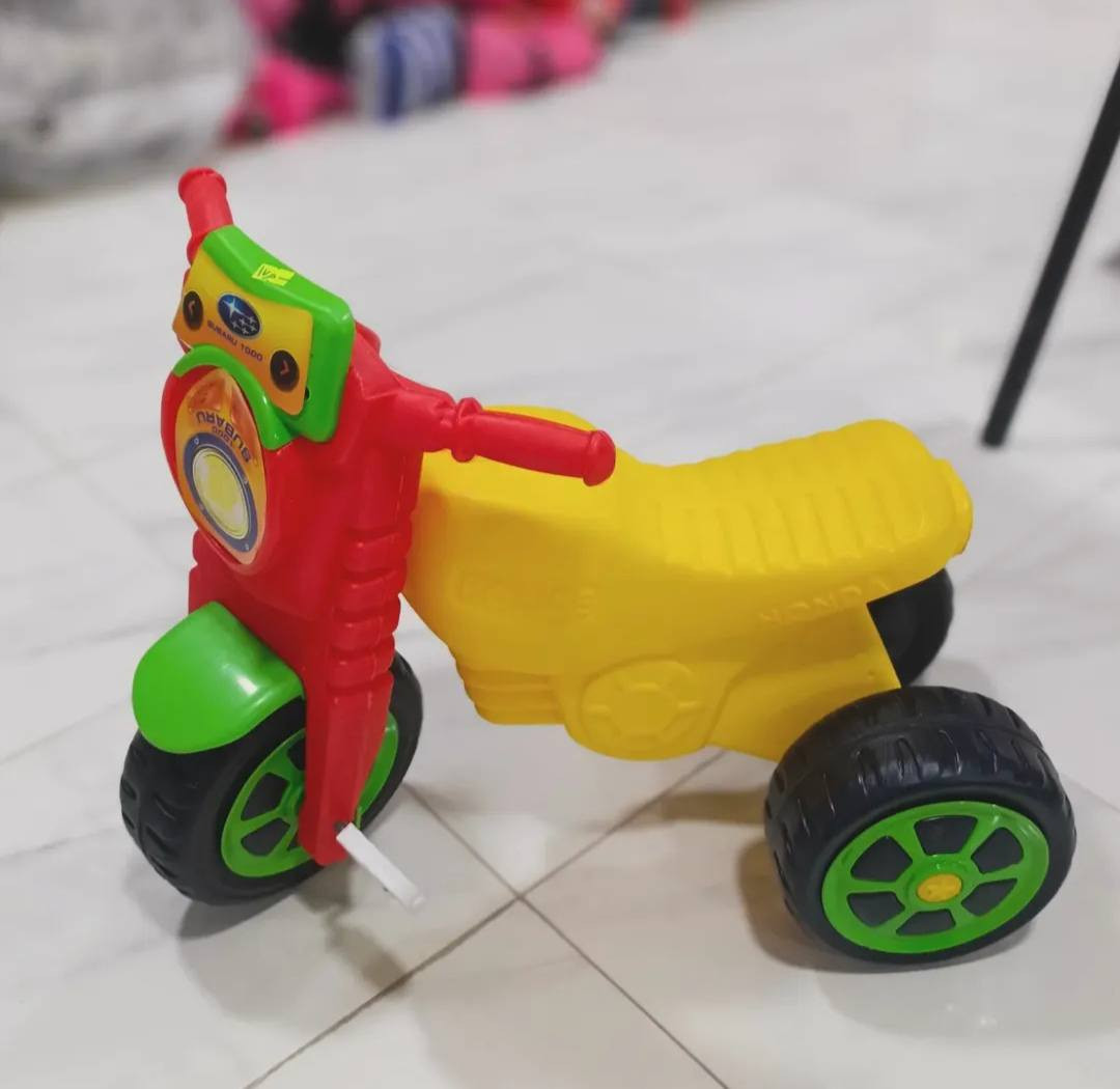 دراجه اطفال 

السعر 12 الف 

الهم صل على محمد وال محمد 
العنوان الديوانية الخصيمة 😀😀
 شارع بانزيخانه الاسكان المودي الى الخصيمة في التقاطع 😚😚😚قرب مجمع سيد حامد 
يوجد خدمة توصيل داخل الديوانيه فقط 🚘🚖🚘🚖


**إذا كنت صاحب هذا الإعلان وتريد حذفه لأي سبب، رجاءا أرسل رسالة إلى الدعم الفني**