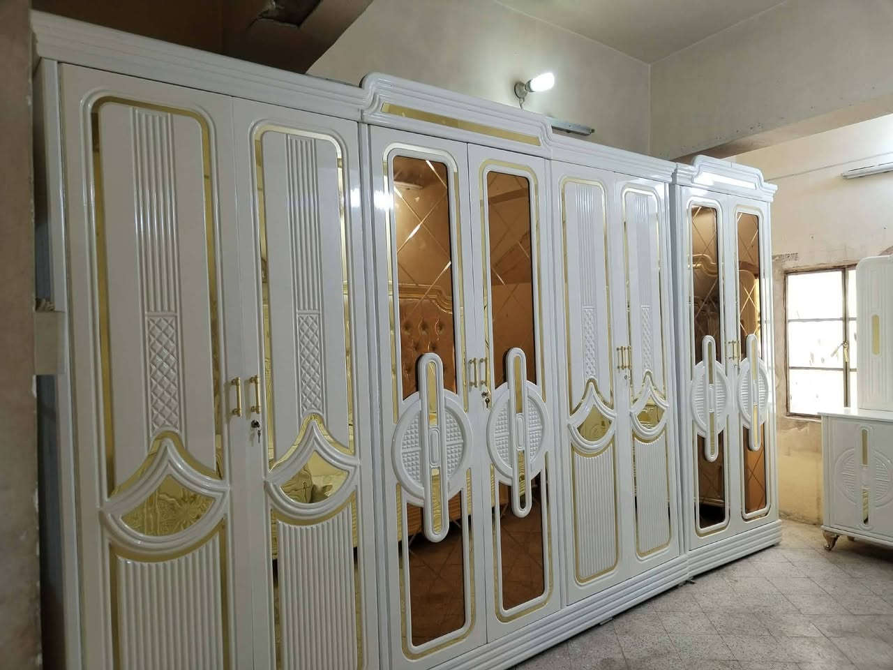 غرف نوم باللون الأبيض 🤍
موديلات عصرية وشغل درجة أولى
🛏 غرف نوم تزكام
🔹 شغل عراقي بإتقان عالي
🔹 دزاين تركي أنيق
🎨 صبغ حراري ثابت 
✔️ جودة عالية
✔️ تشطيب فخم وأنيق
📞 للاستفسار والتواصل: راسلونا
🚚 خدمة توصيل متوفرة إلى كافة المحافظات


**إذا كنت صاحب هذا الإعلان وتريد حذفه لأي سبب، رجاءا أرسل رسالة إلى الدعم الفني**