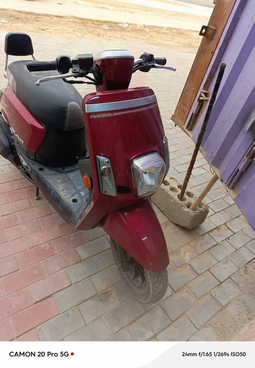 سلام عليكم بوليسي نوزل دراجه جديده شوف العين كل نقص مابيه مكفوله ب مليون و 100 مكاني كربله ***********
