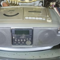 سي دي • يو اس بي • بس الراديو