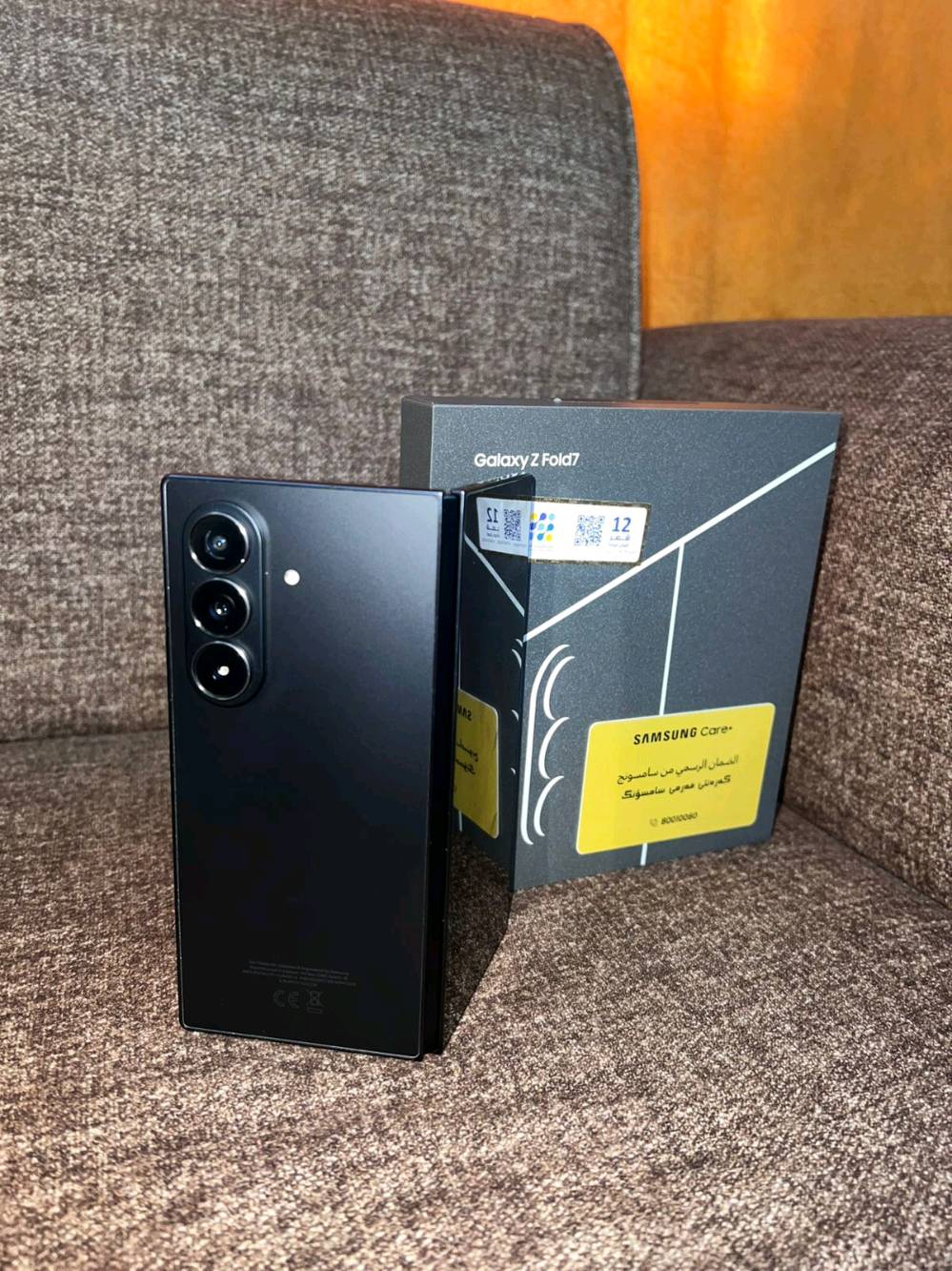 سامسونج الجديد القابل للطوي Galaxy Z Fold 7, الجهاز شبه جديد وبحالة الوكالة تماماً.
مدة الاستخدام الفعلية: شهرين فقط.
الحالة الخارجية: نظافة 100%، خالي من أي شخط أو خدش (لا بالبدن ولا بالشاشات).
الحالة التقنية: الجهاز يعمل بكفاءة تامة، المفصل (Hinge) يفتح 180 درجة بسلاسة تامة، والشاشة الداخلية بحالة المصنع.
الذاكرة: 256 اجيجابايت.
الرام: 12 جيجابايت.
اللون: اسود .
الضمان: ضمان شركة الرتاج/سامسونج الرسمي).
الملحقات: الكارتون الأصلي موجود