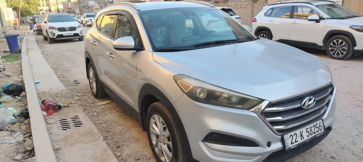 توسان موديل ١٩ امريكي ماشيه ٩٠ ميل حادثها سرقه رقم اربيل اباسمي تحويل مباشر او وكاله هزه جديده سنويه جديده كير محرك صدر مكفول  للتستفيار *********** السعر ١٥٢

