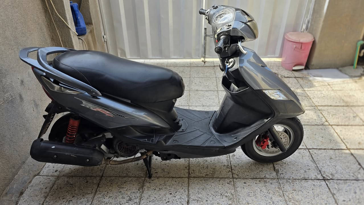 للبيع ماكس ثعلب مكفوله ماشيه 21 الف دراجه مكينه بلاديه ممفتوحه كفر بلادي سلف كابريتر بلاد كهربائيات كله شغاله تخم تاير جديد طسته حلوه كامله اي نقص مابيه مكاني بغداد الشعله شراي اتصل ‭0787 153 5444‬
