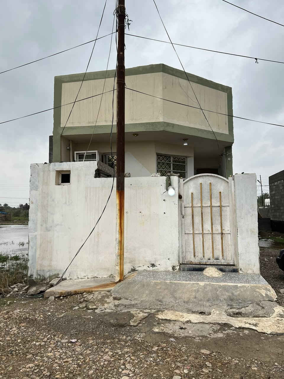 سلام عليكم
بسعر ٥٤ مليون
بي مجال لشراي 
بيت ١٠٠ متر طابو زراعي سند ٢٥
الموقع برغه يبعد عند الشارع الرئيسي ٢٠٠ متر شارع عريض  ***********
