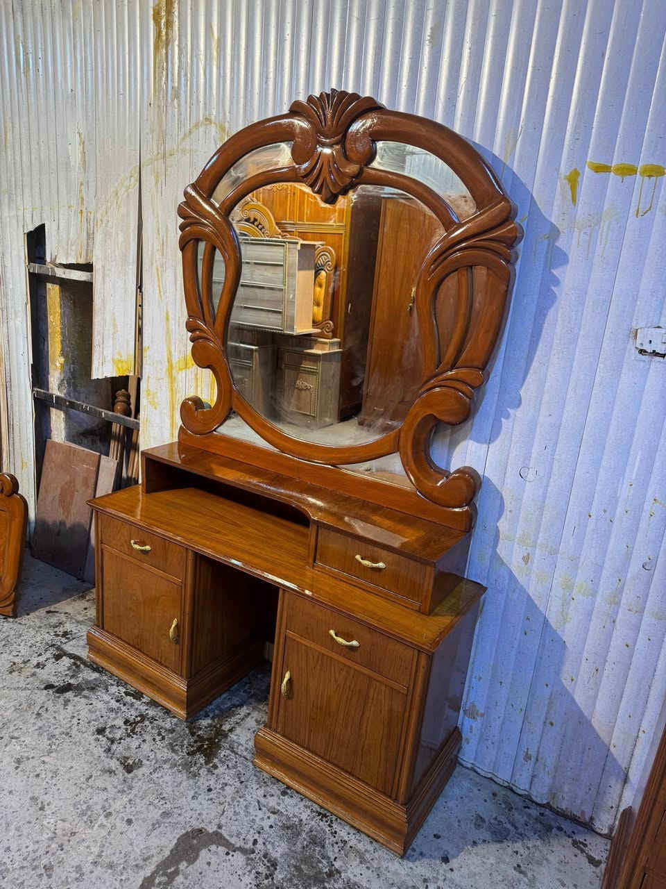 السلام عليكم معرض الشويلي لنجاره والأثاث 
غرفة مستخدمة 6 ابواب طابقين ملحق

داخل والخارج صاج طبيعي

حلوة ومرتبة وناعمة ومناسبة 

الأولوية للأسرع بالحجز 

‏التوصيل والشد رمزي إلى جميع محافظات العراق

‏خدمة استبدال الغرف العراقية القديمة بغرفة جديدة مع الاتفاق على الفرق
العنوان بغداد الامين ثانيه للحجزوالاستفسارعلىالارقامالتاليةاو واتساب(***********) (***********)
