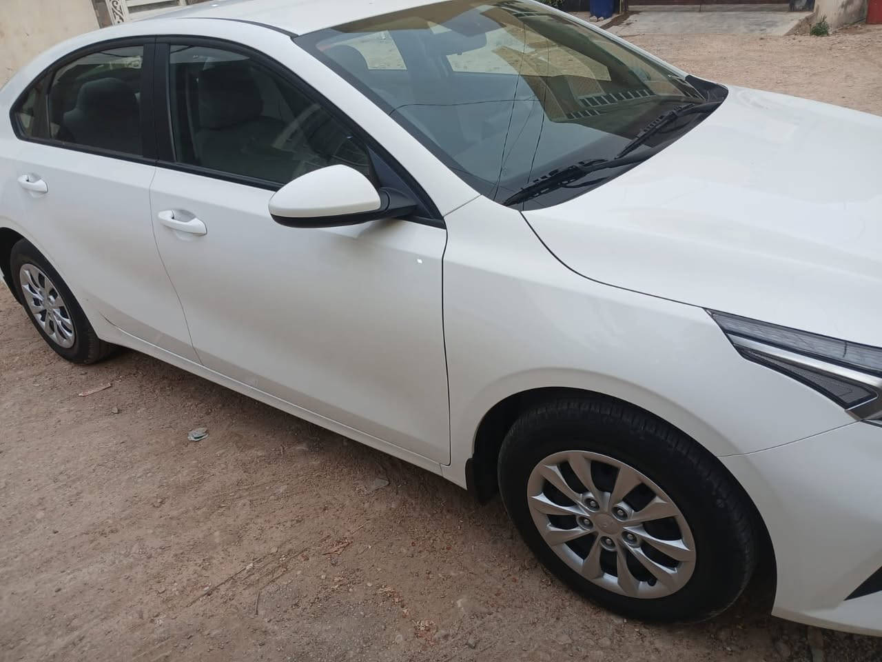 للبيع
سيراتو خليجي كفاله ماشيه 55 محرك 2000
السعر 175 بيها مجال 

(ملاحضه ) 
السياره نضيفه بمعى الكلمه 
مكاني ديالى بعقوبه

‭0771 812 1955‬
