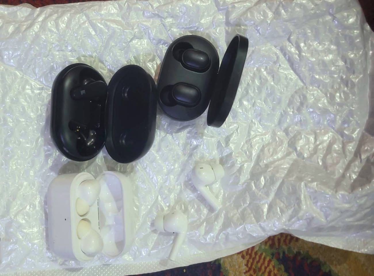 شلعة ايربود ٣ بالكارتون  جدد شرط الفحص و٤ ايربود فحم متوفر توصيل كل العراق


**إذا كنت صاحب هذا الإعلان وتريد حذفه لأي سبب، رجاءا أرسل رسالة إلى الدعم الفني**