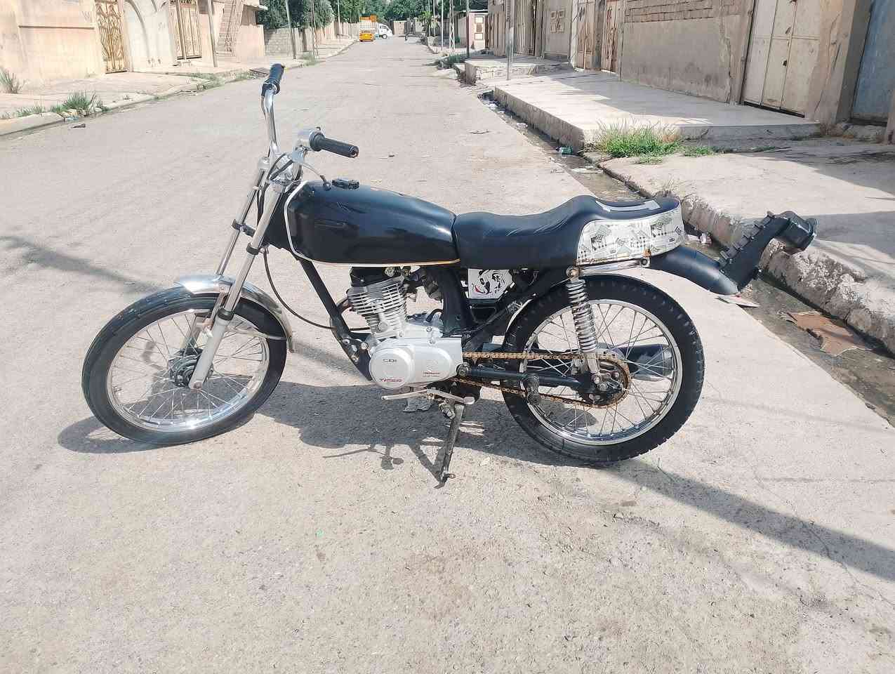 ماطور تايكر 18ماطور تحريكه معدل نار السعر 325وبي مجال شراي الةتصال على الرقم***********
