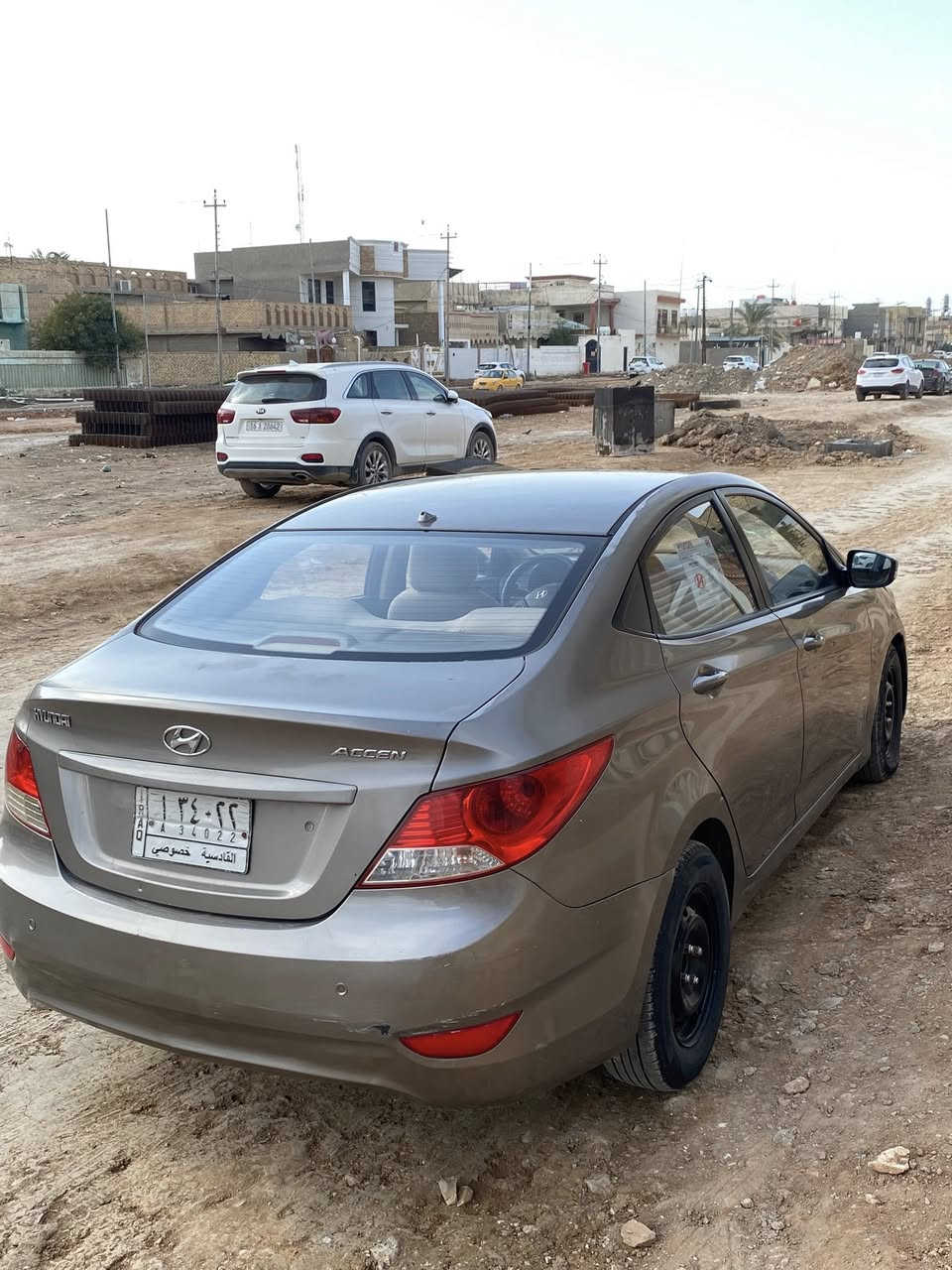 للبيع اكسنت 2013 ماشيه 205 رقمها قادسيه
السياره بيه صبغ جماليه  3 قطع جاردات و صبغتهن اني بس بيه قطعه وحده ضربه معجون ب جاملغ مكاني ديوانيه 
سعر 83$ ورقه  للستفسار اتصل ***********
