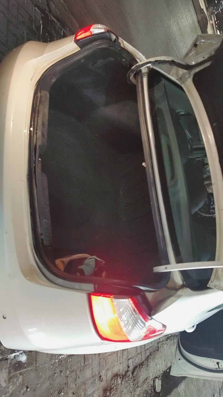 سيراتو خليجي 2014 محرك 2000 دوش  رقم جديد انكليزي ضربتها بل جنطه بنيد مبدل والاستفسار اكثر اتصل على الرقم *********** سعر 110 وبيها مجال
