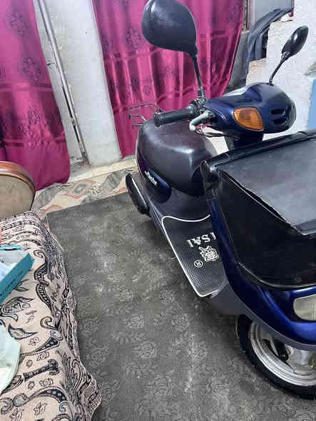 يا الله منغولي 2007 اخت الحاويه قبل 5 اشهر طالعه من المعرض كفاله عامه مكينه مامفتوحه كهربيات كله يشتغل سلف لايت كيج سرعه كيج بانزين قفل اكسل قفل جنطه قفل سكان شلعه مكينه خرسه شرط دراجه مال جناي للبيع 750 الف  اخوان  المتفيده يعبر المنشور اخيكم 
***********
