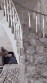 بيت للبيع في منطقه الصافية على الشارع الخدمي داخل الفرع مساحته البيت 240
متكون ثلاث غرف نوم ومع شقه كامله مطبخين وصحيات صارله ثلاث سنوات على البناء ب120مليون وبي مجال ***********
