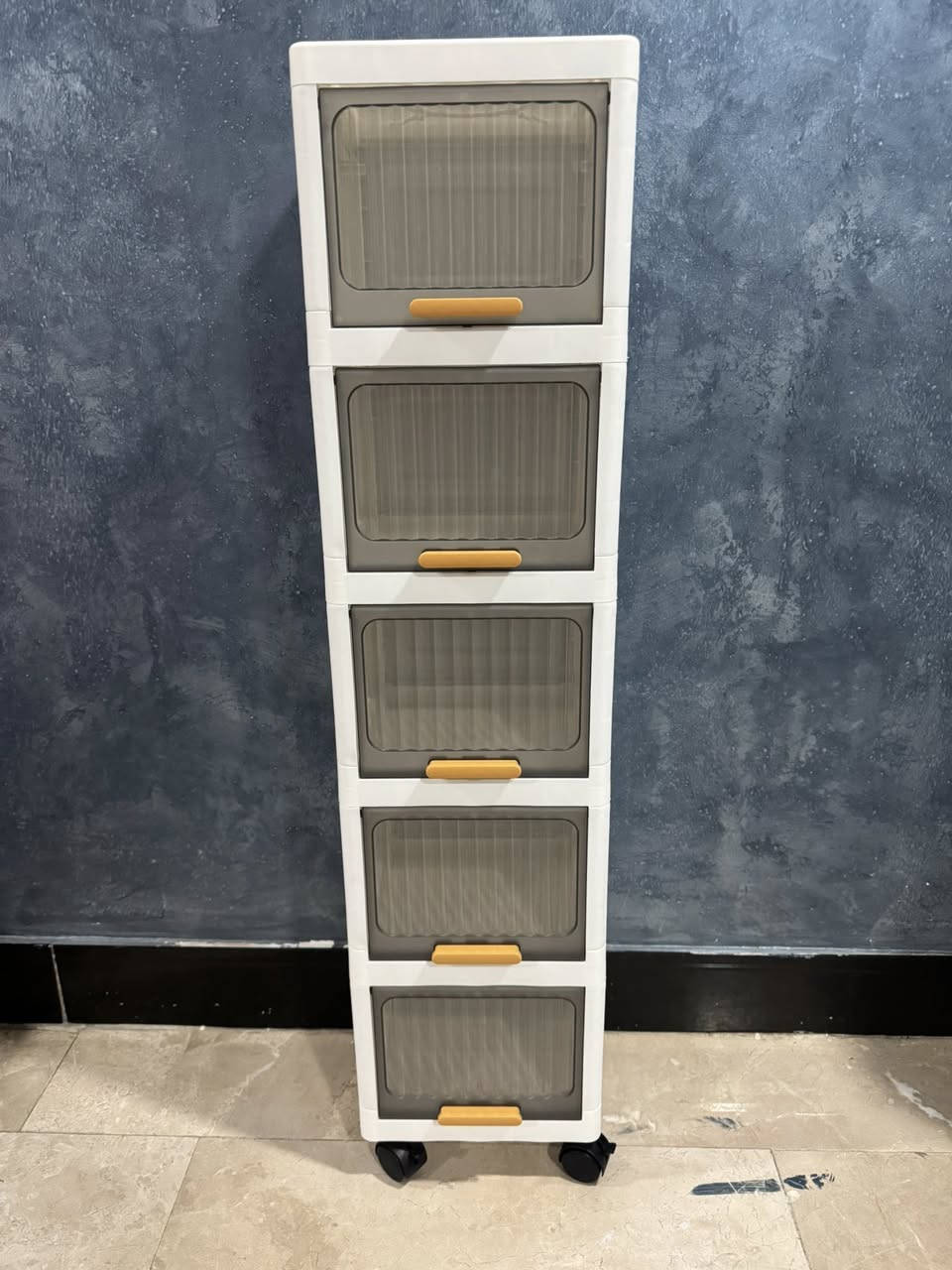 لوحر صغير مال حمام
ارتفاع 90
عرض 20
السعر 25 الف
مكاني بغداد ماعندي توصيل


**إذا كنت صاحب هذا الإعلان وتريد حذفه لأي سبب، رجاءا أرسل رسالة إلى الدعم الفني**