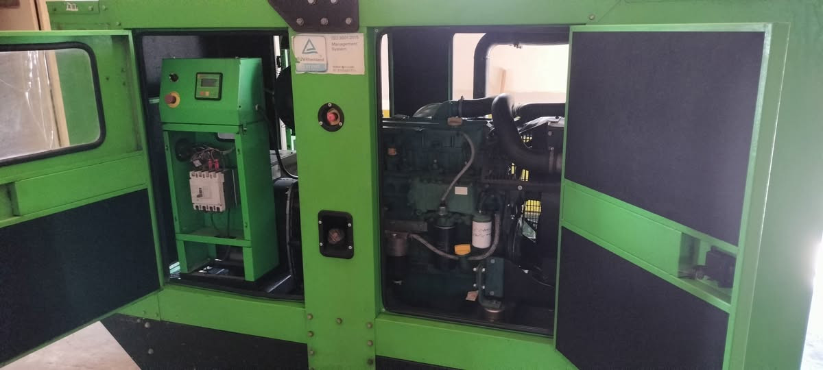 0698524678
110kva volvo


**إذا كنت صاحب هذا الإعلان وتريد حذفه لأي سبب، رجاءا أرسل رسالة إلى الدعم الفني**