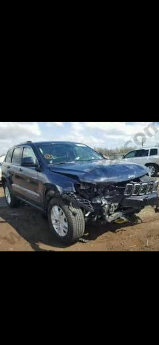 السلام عليكم

 جيب لاريدو لون نيلي 

السعر180 وبيها مجال  

موديل 2017

سياره عليها ادامه كامله
صدر جديد 
تخم تاير 
رقم انكليزي شرط التحويل
سياره حلوه و متعوب عليها ومابيها يي نقص 
مكان السياره الديوانية
صور الحادث بلمنشور
***********
