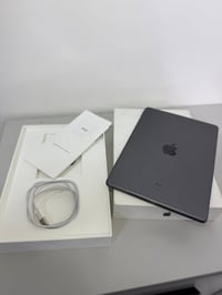 ايباد 7 ذاكرة 32 نضيف وبدون عطل او تصليح ويدعم كافة البرامج والتطبيقات...