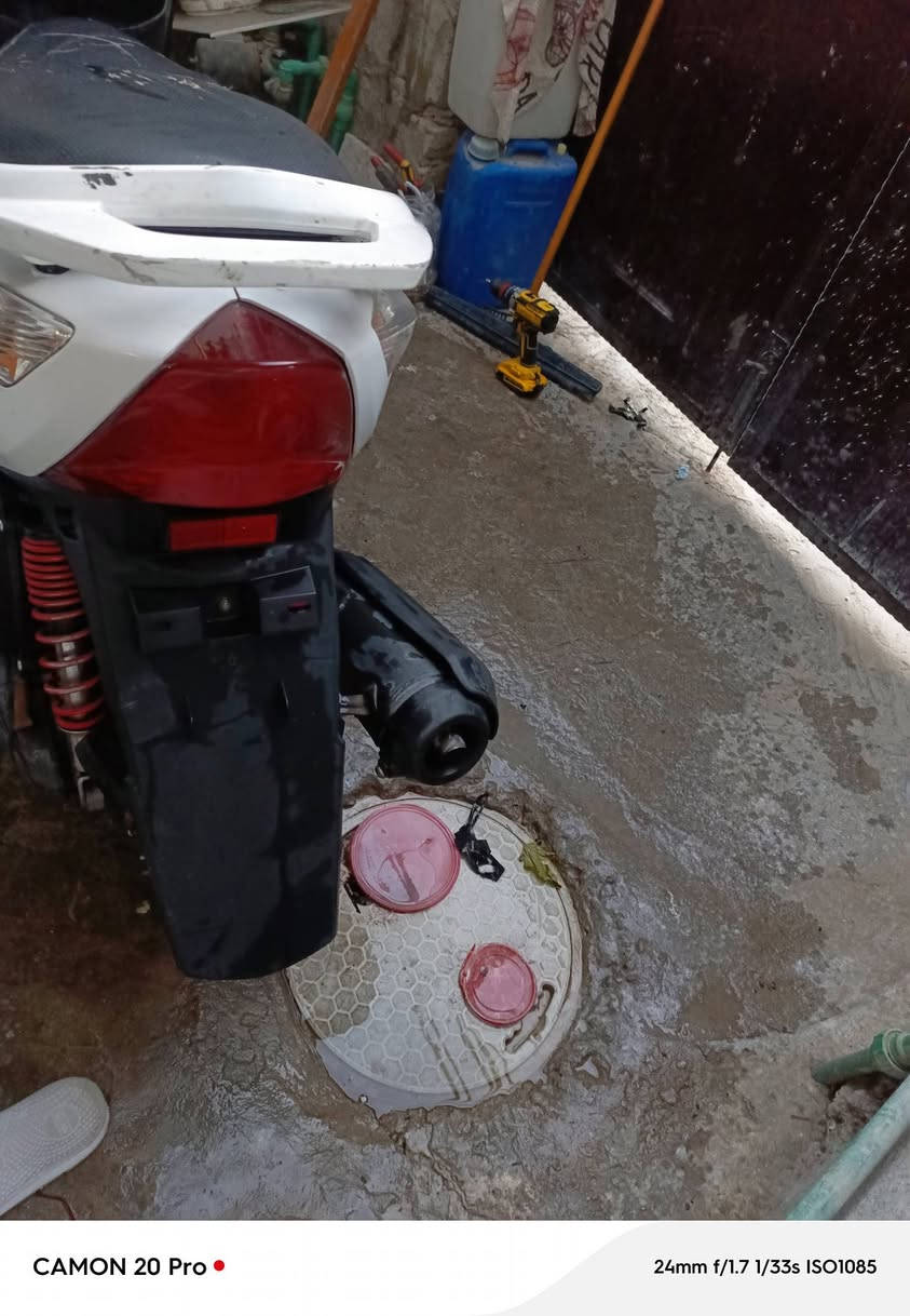 سلام عليكم دراجة ماكس  ثعلب للبيع او مراوس دراجة مكينة خرسة كهربائيات كلهة شغاله نكرة سلف كفرات كلهة مختمة المكان دورة الميكانيك هاذة *********** وابي وتساب رقم اذا مقفل وتساب موجود  سعرة 450 وبيهة مجال
