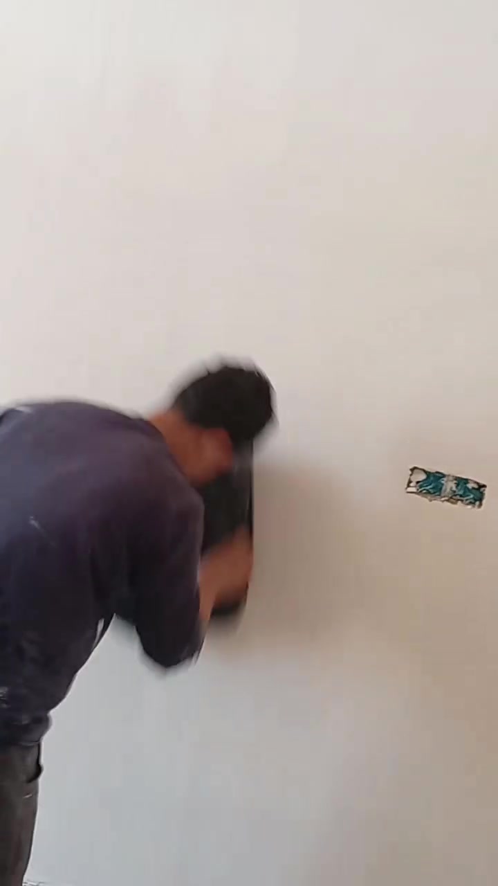 سلام عليكم مرخصت مدير الكروب لباخ جص بورك متفرغ حالين بابل المركز رقم الهاتف ***********
