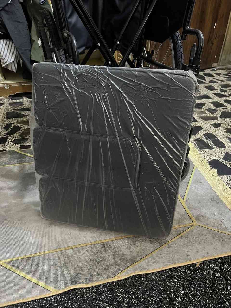 السلام عليكم
كرسي متحرك جديد مثل ما موضح كدامكم ب الكارتون صناعه صيني درجه اولى تايرات نفخ حجم كبير موضح ع الكارتون مكاني البصره الزبير


**إذا كنت صاحب هذا الإعلان وتريد حذفه لأي سبب، رجاءا أرسل رسالة إلى الدعم الفني**