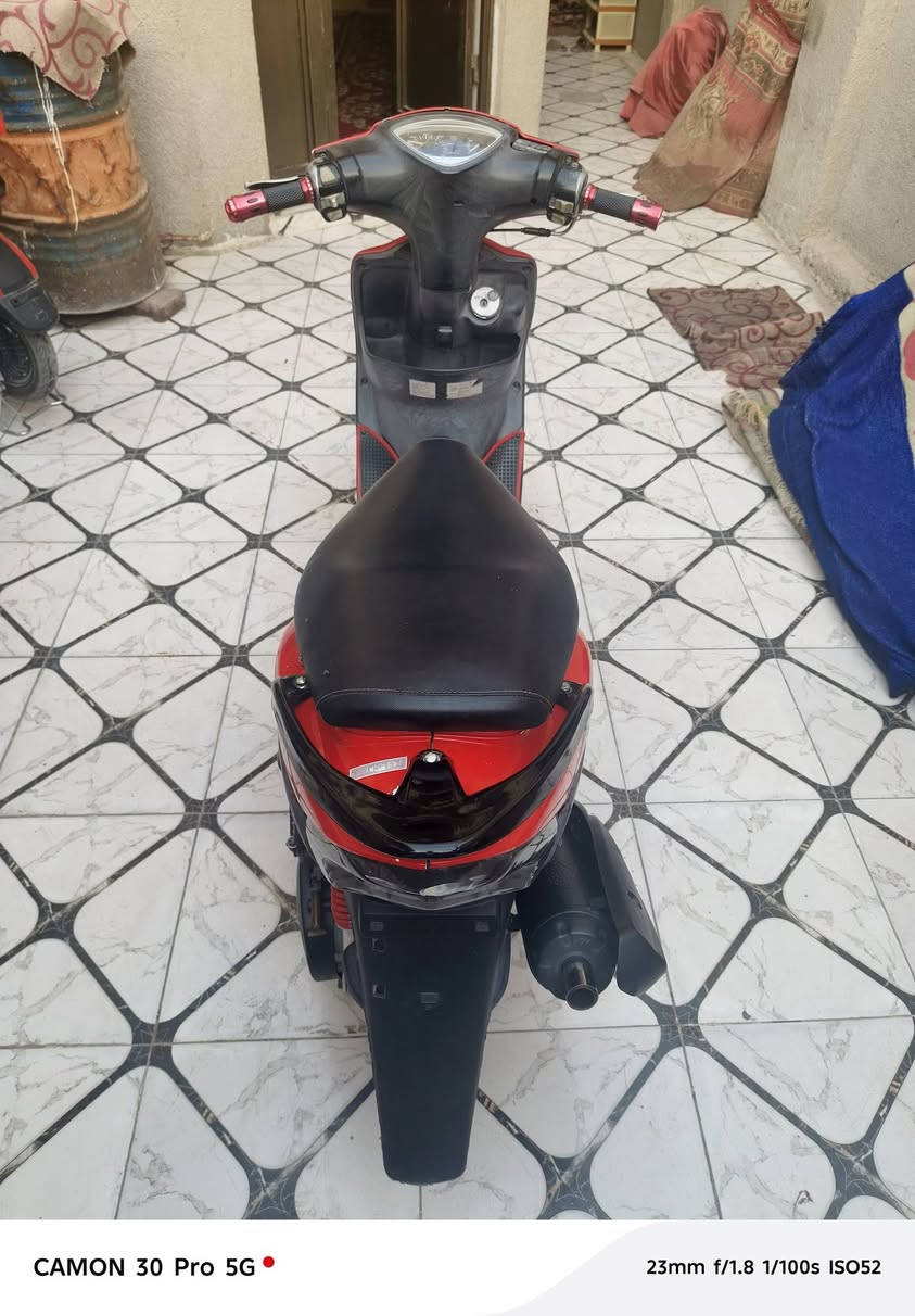 ماكس عدلة للبيع
دراجة نظيفة وحلوة محرك ما مفتوح 
كفرات بلادي صالنصة FM السعر 650 
للاستفسار اكثر الاتصال ع الرقم ‏‪***********‬‏.
