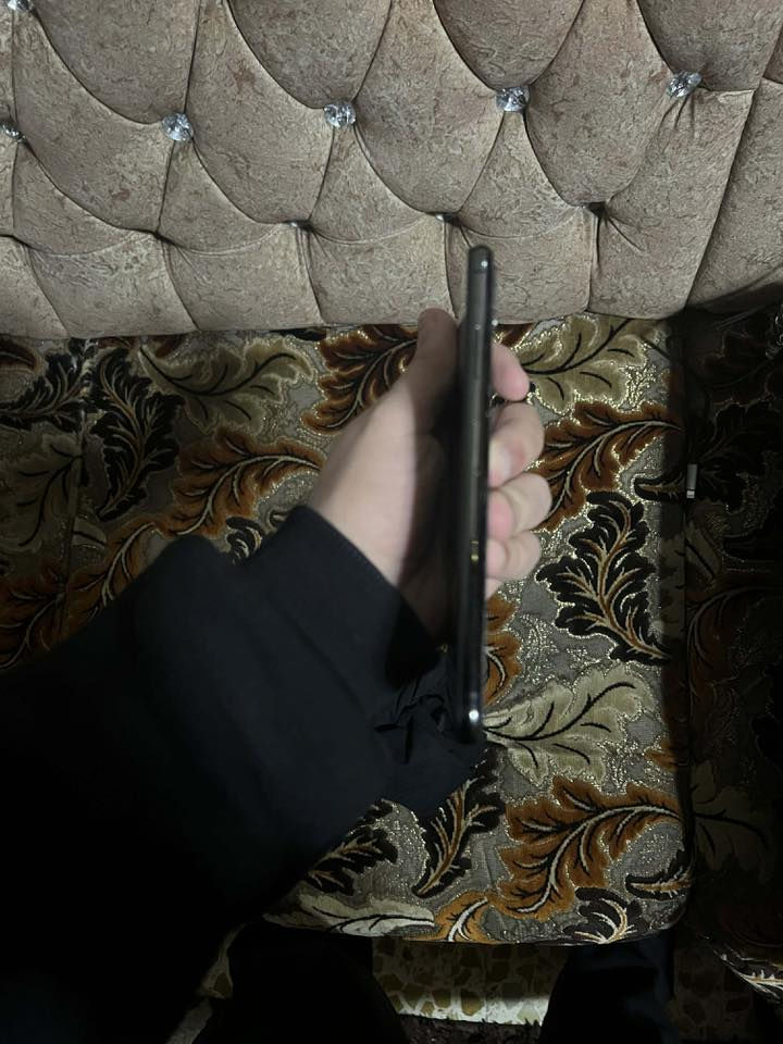 جهاز اكس ماكس ذاكرا ٢٥٦ تك جهاز مامبدل بيه كلشي فقط الفيس ايدي واكف وتكدر اصلحه جهاز نضيف مثل ما موضح بل صور بطارية ٨٠ سعر جهاز (180الف) بيه مجال حك الجيه ***********
