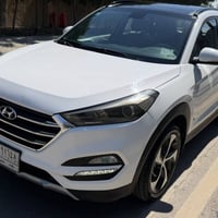 توسان 2018 خليجي بنراما شاشه كامره كراسي كهرباء تبريد خلفي محرك 2000 د...