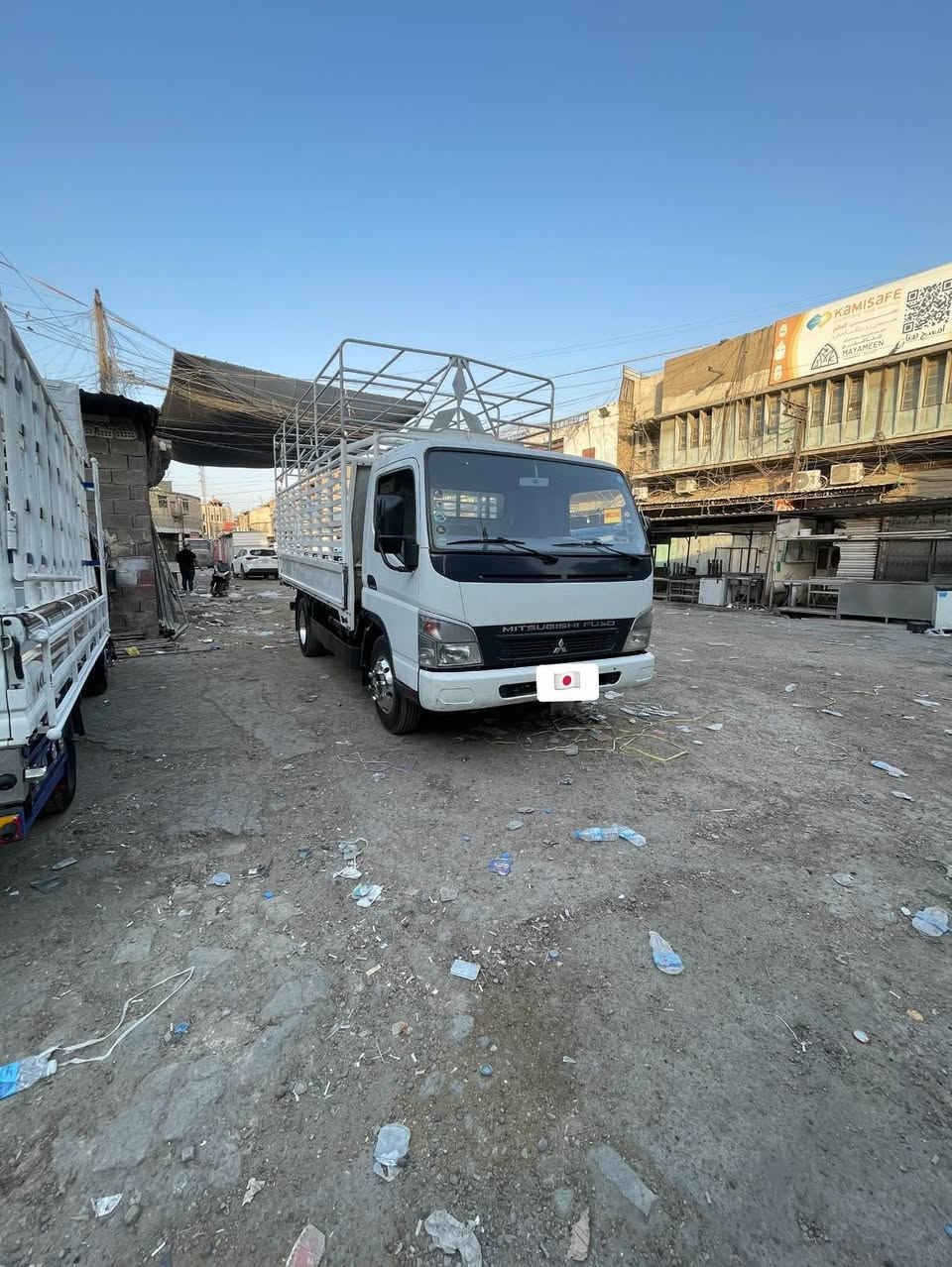 سلام عليكم 2010كفاله عامه من ضربه وصبغ مكينه لاتنقيص ولاتبخير وكير واكسل وشاصي كفاله  سياره عل وضع الشركه رقم بغداد بسمي انكليزي
امسجله3800يعني لاكمرك وشي كبل امداور
مكاني بغداد***********
