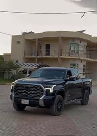 تويوتا تندرا 202 مواصفات Platinum لون نيلي السياره  - بدون صبغ ( فقط ب...