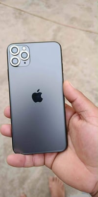 ايفون ١١برو ماكس نضافه فول بطاريه ٩٦محفز خارج العراق بدون فتح جهاز مكف...