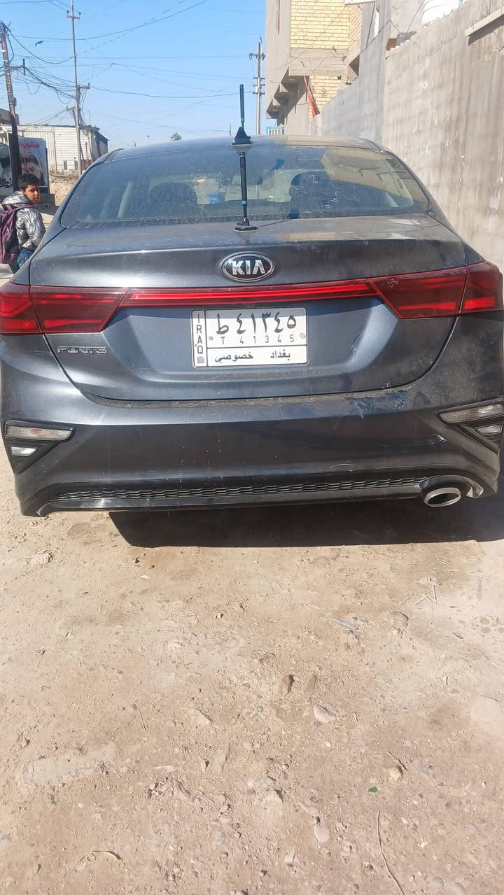 سلام عليكم فورتي موديل 2021 رقم بغداد معقوقين باقيله 10 تشهر و تتحول السياره كير مكينه شواصي كفاله تبريد تخم تاير جديد بيه بابين تبديل جهت السايق بيه صبغ السياره السياره ليبل واحد عده البابين الساقي و خلف السايق صور الحادث موجوده سياره مكانه بغداد الشعله لستفسار اكثر الرقم *********** السعر بـ115 وبيه مجال
