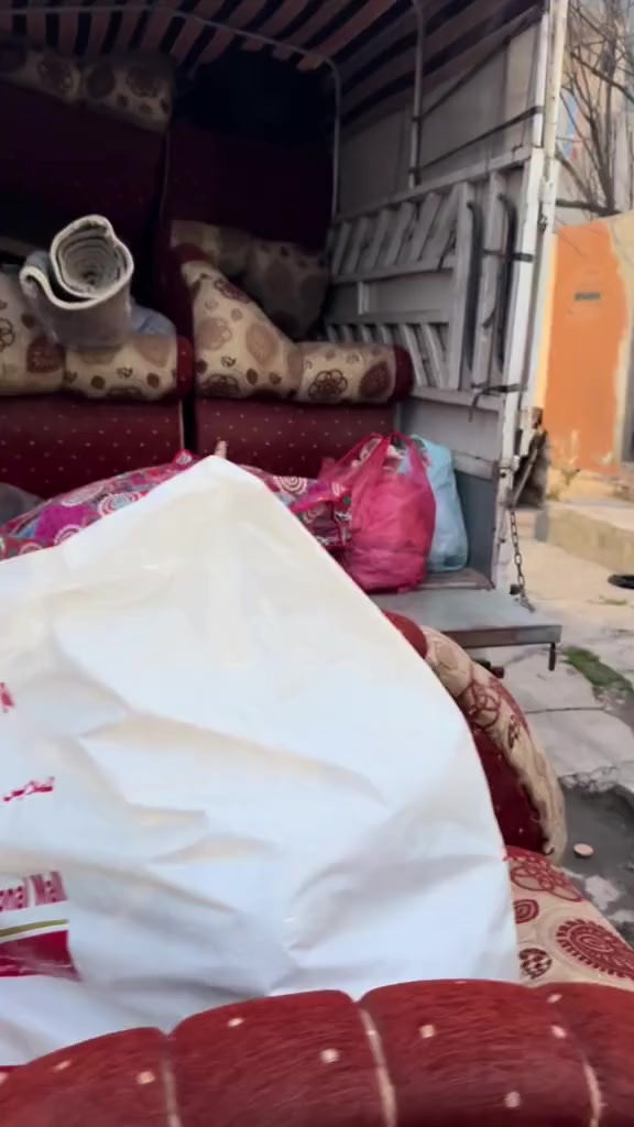 نقل و تحويل الأثاث المنزلي 
داخل مدينة الموصل 
للحجر و الاستفسار الاتصال على الأرقام التالية 
 *********** كورك

*********** اسيا
