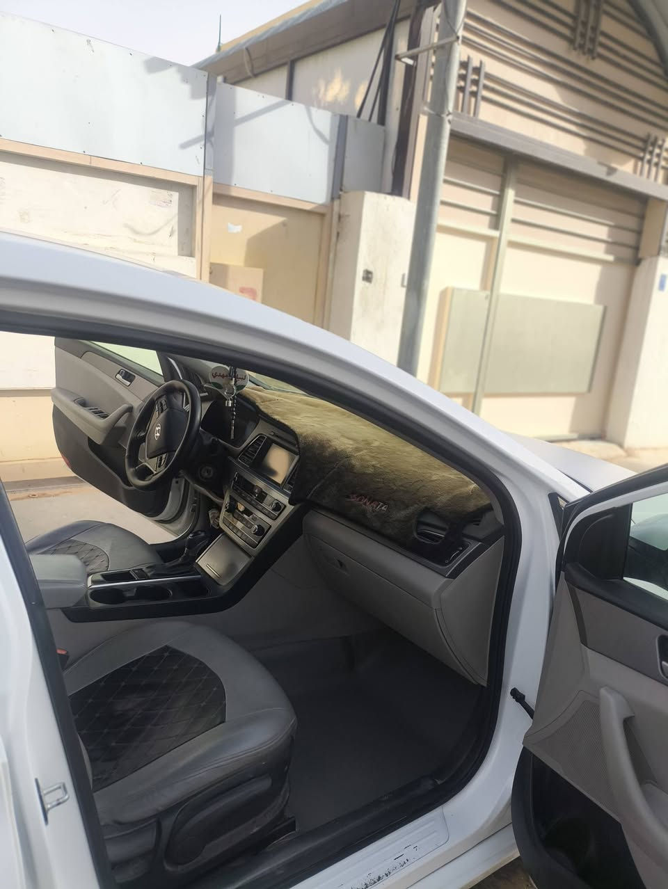 سلام عليكم
سوناتا موديل 16
وارد امريكي سياره نضيفه جدا مكانها النجف الاشرف سعر 122وبيها مجال السياره بسمي السنويه ل30 
رقم صاحب السياره 
***********
