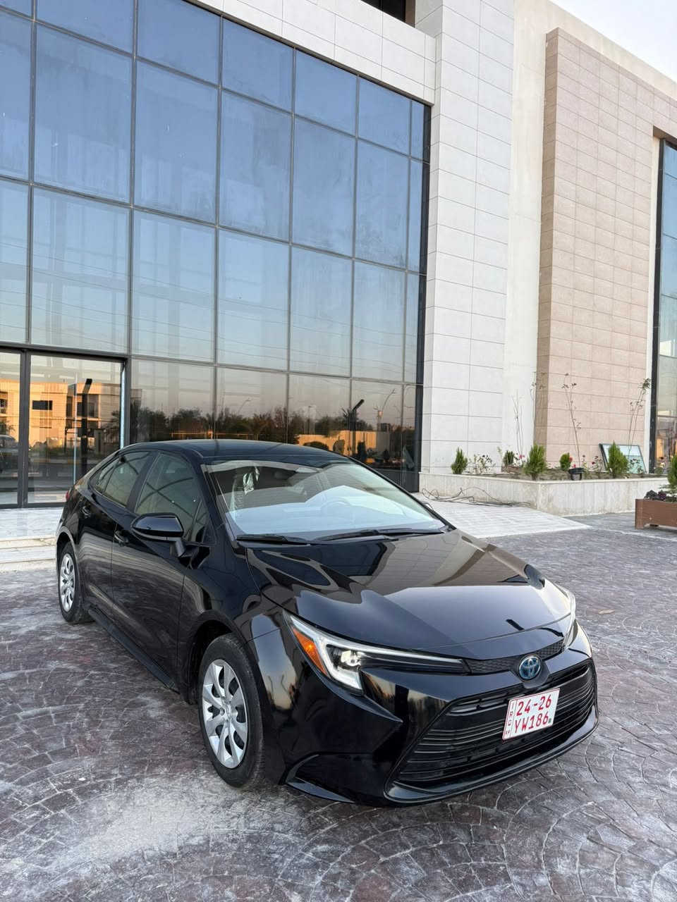 كورلا هايبرد 2024 le للبيع

Toyota Corolla Hybrid LE 2024

🔹 منشأ ياباني وارد امريكي كلين تايتل

🔹 رقم كاتي أربيل محرك 1800

• الموديل: 2024

• الفئة: LE Hybrid

• المسافة المقطوعة: 38 الف 

مكفولة من الصبغ والتبديل والبارد عدى ضرر بسيط بالدعامية مرفق صوره ضمن المنشور

✨ المواصفات:

• شاشة Apple CarPlay

• كاميرا خلفية

• شاشة معلومات وأعطال

• تبريد بيانو

• هاند بريك إلكتروني (بصمة)

• Auto Hold

• رادار أمامي

• نظام الوقوف التلقائي (Brake Assist)

• نظام تحديد المسار

• قيادة شبه ذاتية

• مانع انزلاق

• ويل كب قياس 16

السعر 157 فقط 
وبل عافيه عل ياخذه

مكاني بغداد العامريه
للاستفسار ***********
