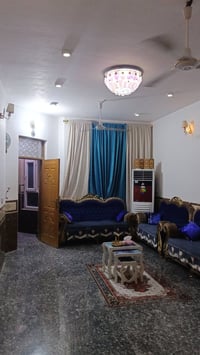 الزيتون شارع20 • ٢٠٠م • طابق ونصف