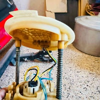 عدي غراض للبيع مال جارجر دعامية خلفية شرط اصلية ام الحساسات ودوس اصلية...