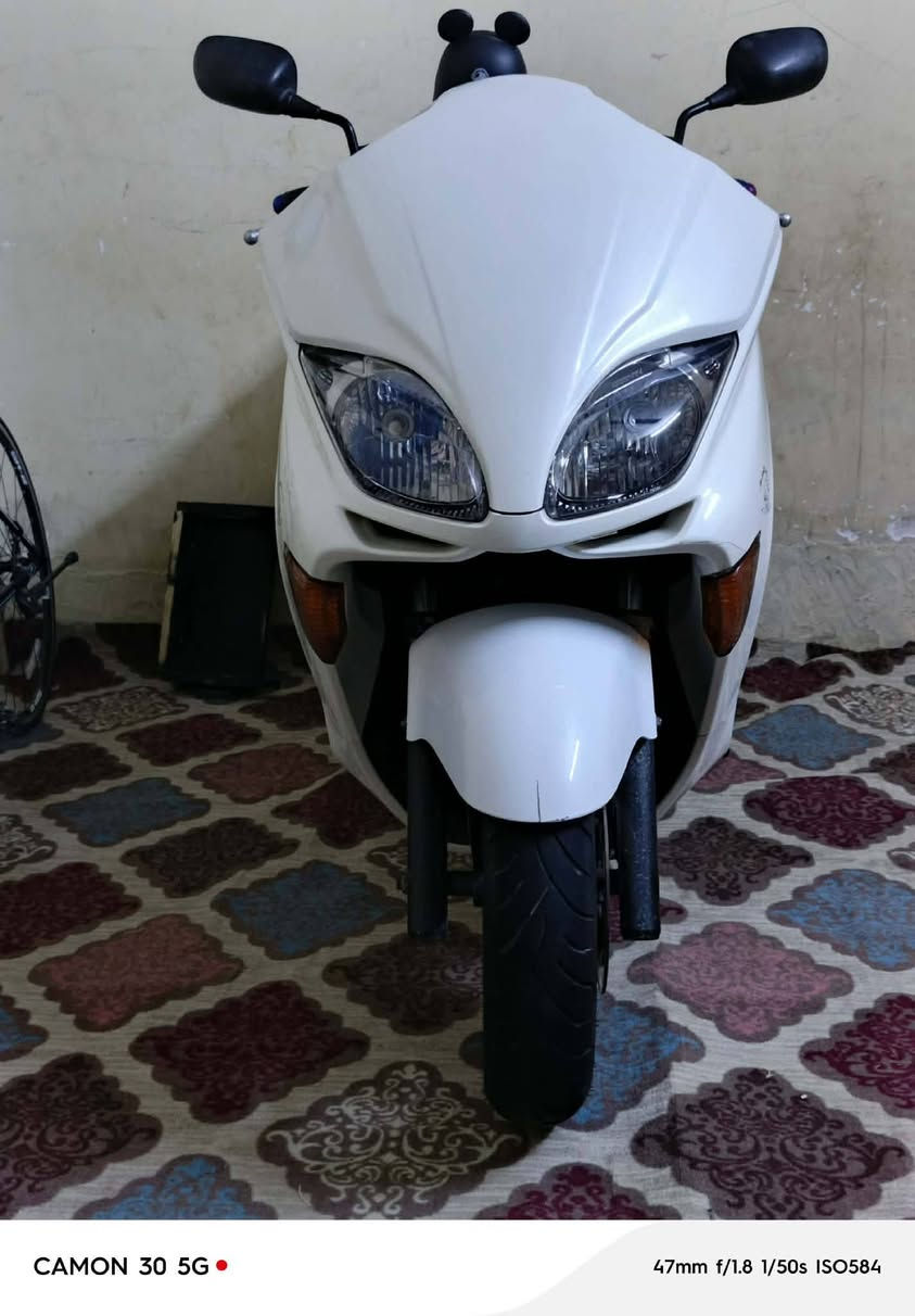 دراجه فورزه صفر 9 صارله 15يوم من طالعه من المعرض دراجه رمبه رمبه رمبه صالنصه رياضي وشوته رياضي حساس شغال 7 كير و4تحويلات دراجه نضيفه ماطالع بيه     سعره من الاخير 11ورقه قفل بدون ماتعامل....✅ مكلف بنشر اتصل او واتساب  ***********
