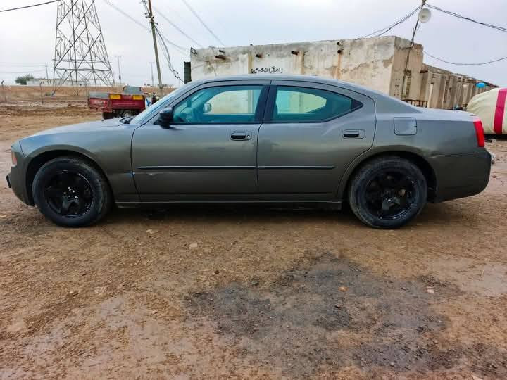 جارجر ٢٠١٠ بيها كازكيت فقط ماناقصها اي شي عنوان ميسان ابيع قفل ب ٣٠ او مراوس حسب لقناعه  وذا سياره احدث اطي فرق***********  واتساب فقط
