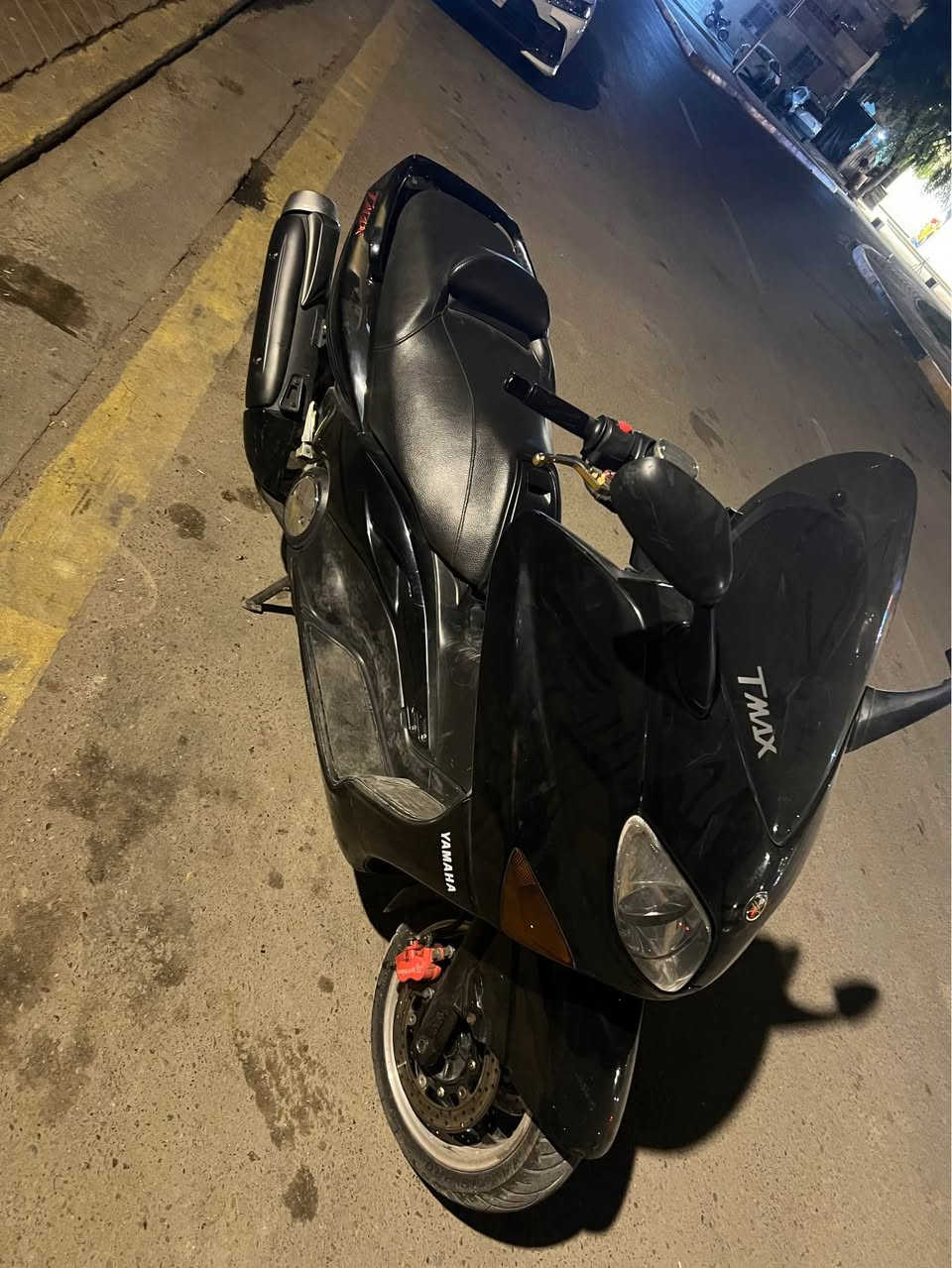 سلام عليكم تي ماكس 2008ماشيه 37الدراجه جديده مكينه ابلاديه كلشي شغال بيه شلعه ومعدل خير من الله السعر24الاعظميه*********** بغداد, العراق
