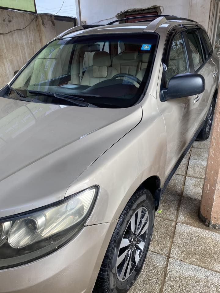 السلام عليكم
سنتافيا 2007 وارد امريكي 

مكينه 2700 

كير ومكينه مكفولات 

7 راكب سبايد سقف 

حدادية اماميه وخلفيه جديده 

السياره جاهزه من كلشي 

رقمها انگليزي بسمي تحويلها ثاني يوم 

سنويتها لل2027

حتدثها امريكا جاملغ خلفي وبيه جاملغ خلفي صبغ وباب واطراف الجاملغات الاماميه من جهة واقية الطين مصبوغات لا لغد ولا شاصي بيه 

مكان السيارة النجف الاشرف 

سعرها 98 وبيها مجال 

للأستفسار ***********
