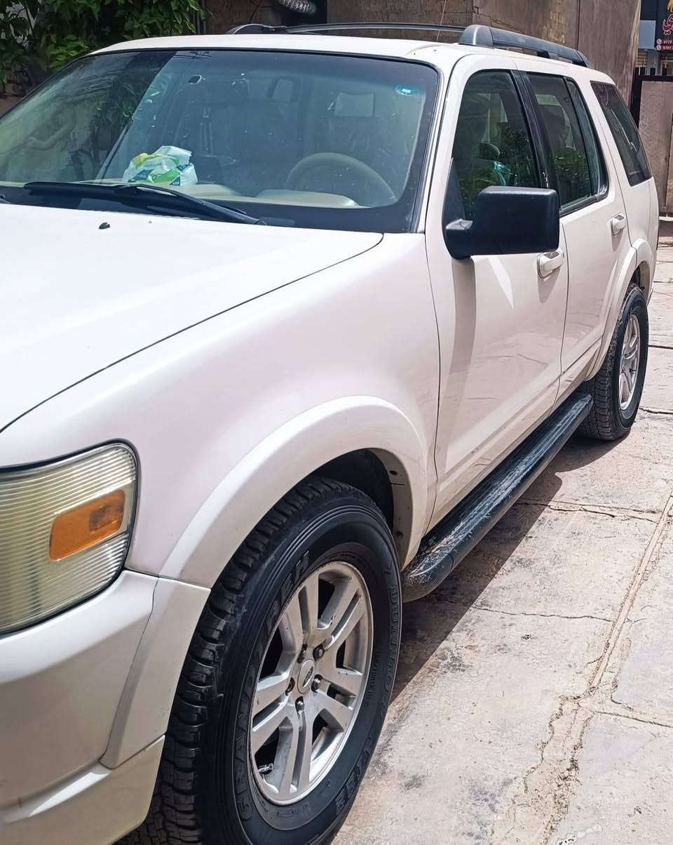 السلام عليكم
٢٠١٠
صبغ جاملغ أيمن أمامي بسبب شخط
مكفولة من كلشي
للبيع أو مراوس بأحدث
السعر ١٢٨ $
ومجال بسيط
***********
