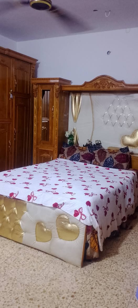 السلام عليكم ورحمه غرفه اخشاب للبيع احطاطه عنوان زراعي شيخ نايف السردي الدوره  ***********

