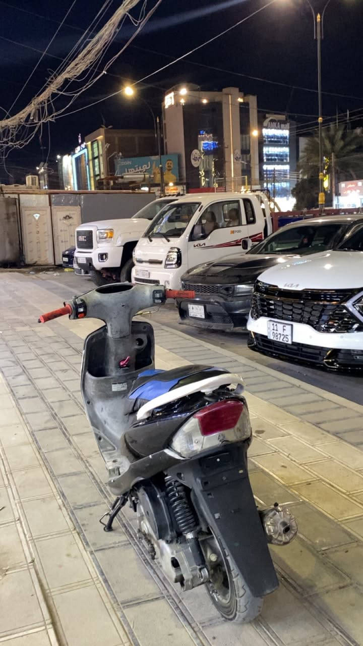 ماكس منغولي
سلف وهندر 
صارلنصه صجميه 
لدراجه خير من الله تجي وتفحص
بوشه 49
مكاني بغداد لسيديه مستعجل عليها 350 وبيها مجال
***********
