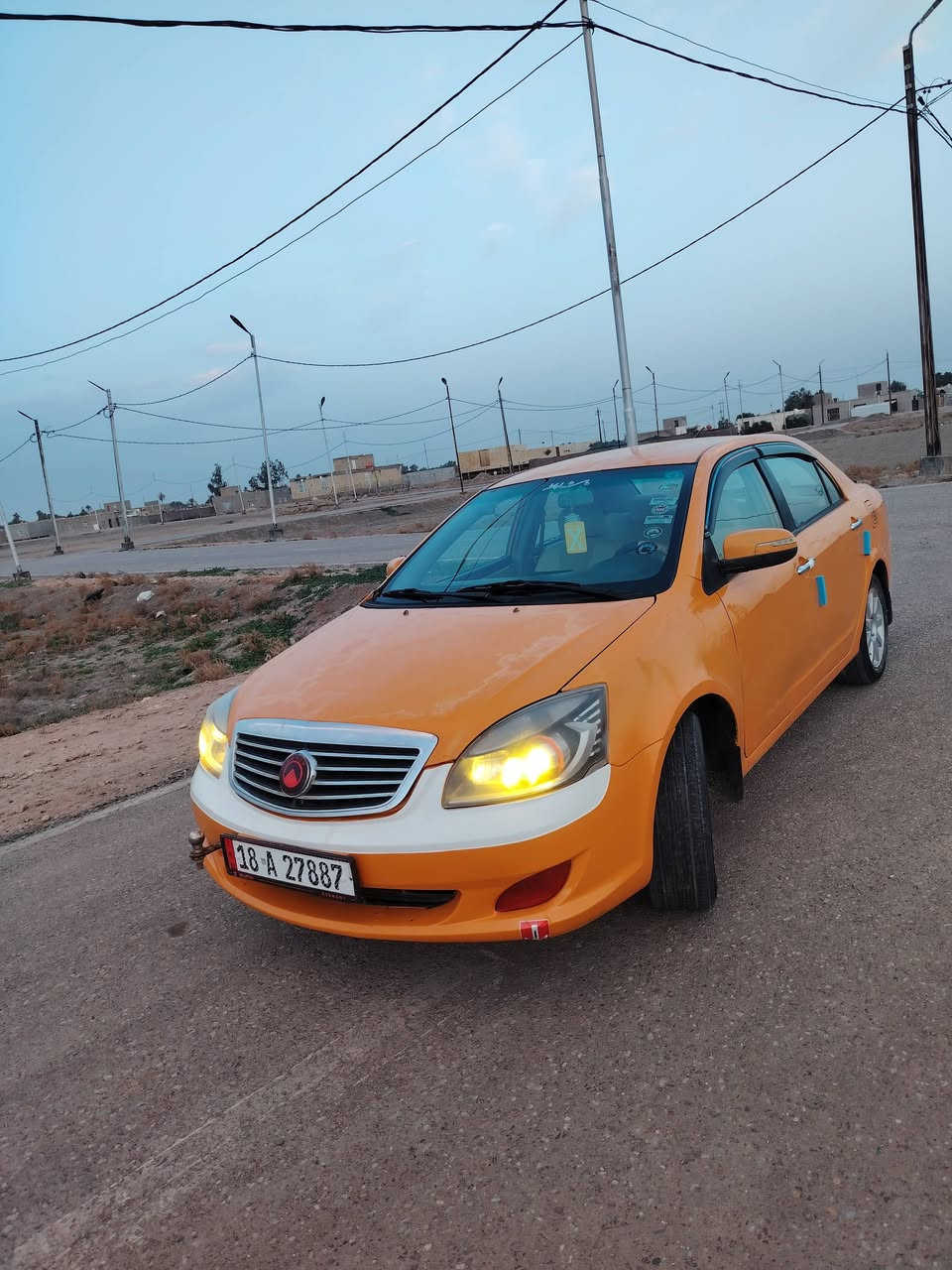 السلام عليكم جيلي موبل رقم بابل وانكليزي سنويه ل 30 هزه جديده تخم تاير حداديه جديده دوشمه شاشه بلوتوث سياره حلوه بيها صبغ دوس هلالت مصلحات جاملغ خلفي صبغ إثر جراد بدون ضربه مكينه وكير مكفولات كهربائيات كلها شغاله لايت زنون شمسي السعر 42 وبيها مجال مكاني ديوانية ***********
