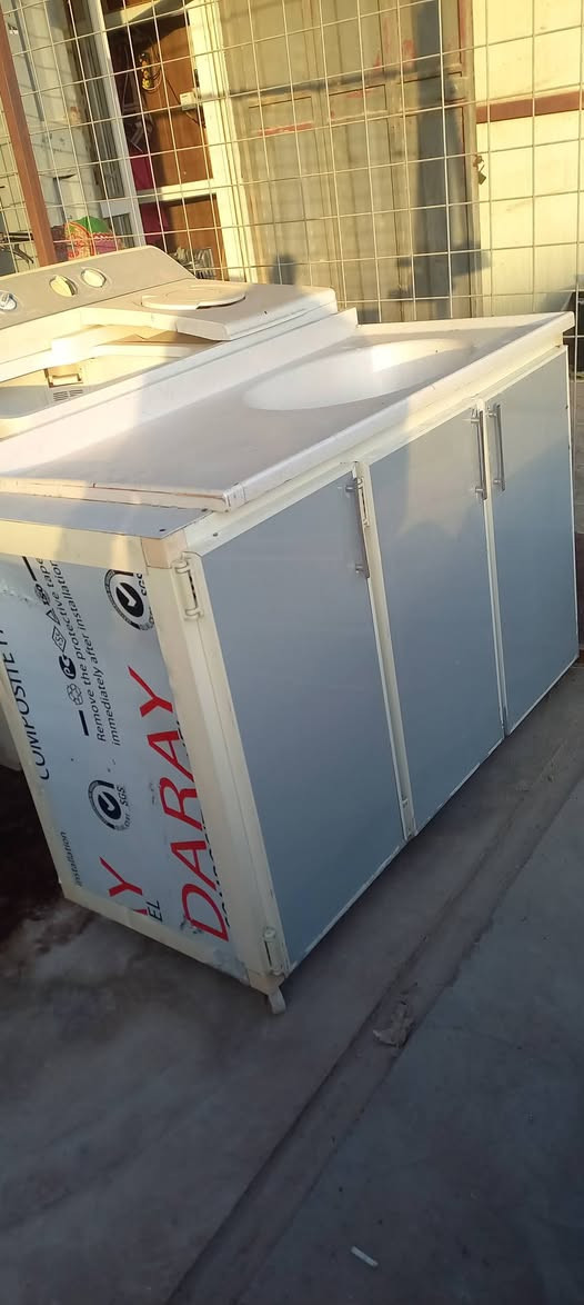 السلام عليكم ..
وصول وجبه متنوعة من الغراض البالة والجديده من طباخات مجمدات ميز طعام غسالات  طبلات سناكي باله وجزامات ثلاجات وغراض متنوعه اخرى
. الكل شرط النضافة والشغل 
بأسعار مناسبة .
مجمع الاخوين .   حلة / دبلة مقابل مدرسة الوركاء 
***********  /  ***********
