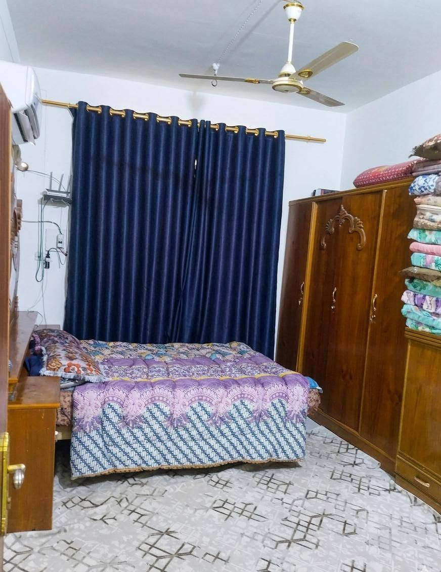 سلام عليكم بيت زراعي بال عيبي مساحه 200 بيت جديد طابوك بلوك  غرفيتن او صاله مطبخ صحياات خارجي وداخلي او محل خارجي  طارمه  بيت كلش مرتب يبعد عن الشارع 100 متر  
 التصال عل رقم *********** ///***********
