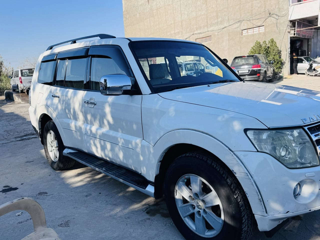 باجيرو حبتور 2008 بغداد مكفوله بيه شبر صبغ سياره فول مواصفات
محرك جديد 3000 تبريد حداديه 
تخم تاير السعر 125 وببه مجال العنوان بابل ***********/***********
