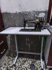 مكينة خياطة • نضيفه • كوفه