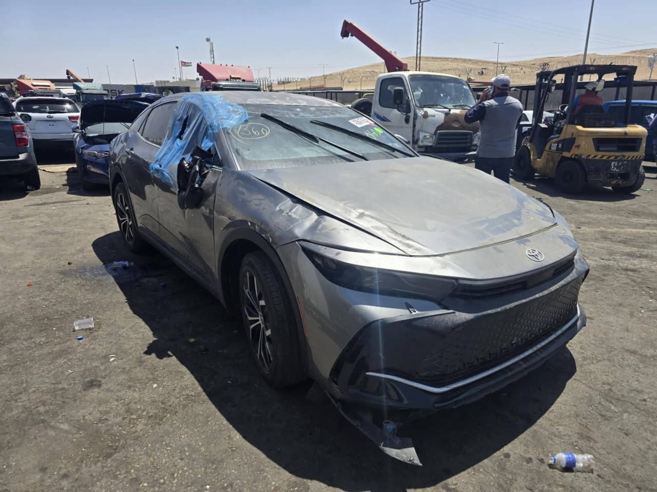 تويوتا كراون 2024
مصلح وجاهز
بدون نقص
مسجله كركوك 25
الضرر شكو ضربه بيهه صبغتهه
بدون شاصي 
عنواني كركوك الحويجة ناحية الزاب
*********** مراوس ودين ما ابيع
السعر ٢٣٠ وبيهه مجال قليل
